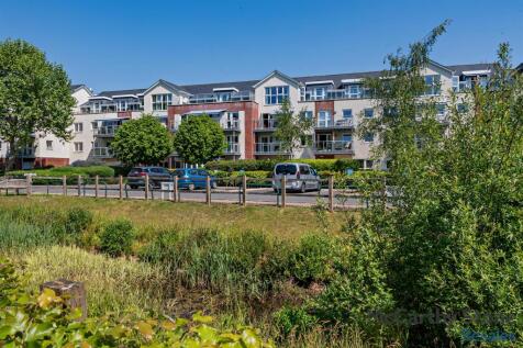 Ellisfields Court