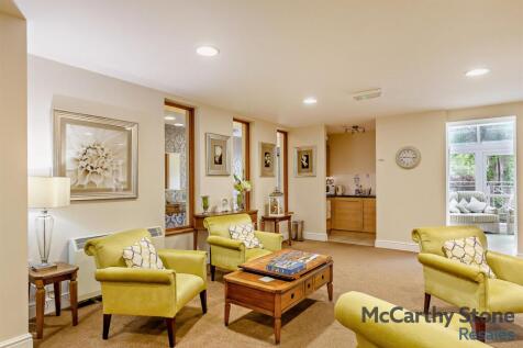 Homeowners Lounge