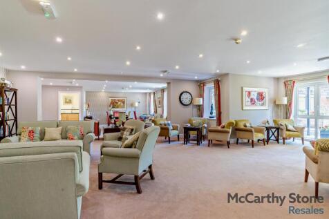 Homeowners Lounge