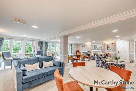 Homeowners Lounge