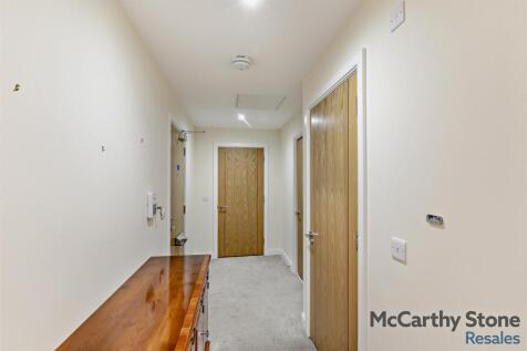 8660520-interior07-800.jpg