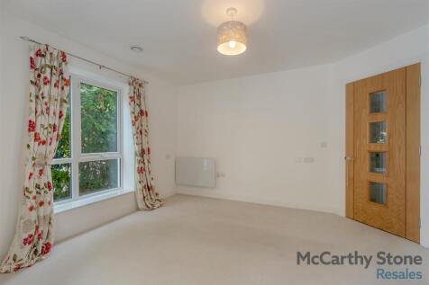 8660980-interior10.jpg