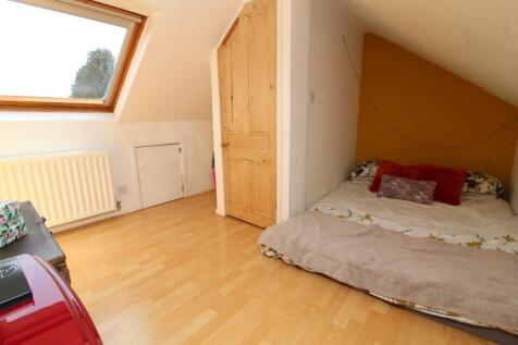 Loft room (no regs)