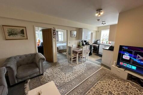 Flat 1