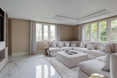 mere_hall_35