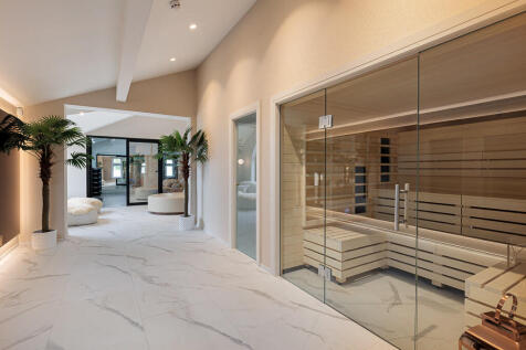 mere_hall_38