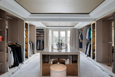 mere_hall_60