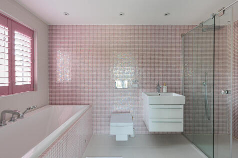 mere_hall_72