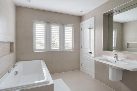 mere_hall_80
