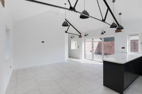 grange_farm_barns...