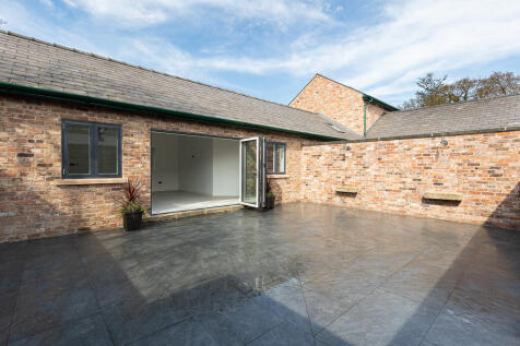 grange_farm_barns...