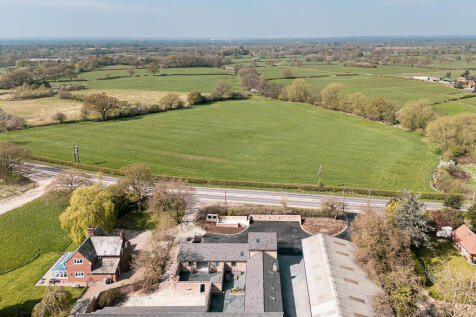 grange_farm_barns...