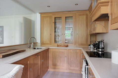 11_heathlands_hou...