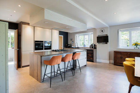 yew_tree_house_12