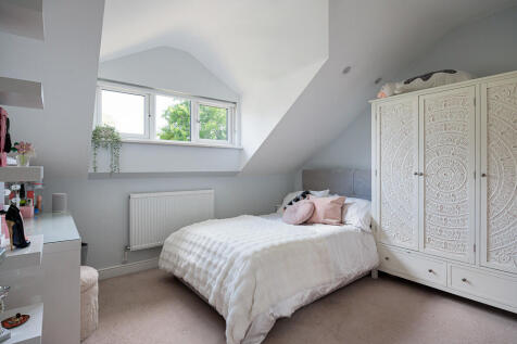 yew_tree_house_22