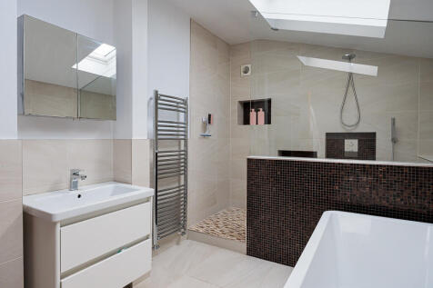 yew_tree_house_23