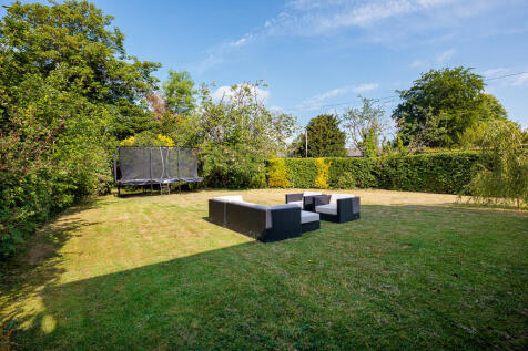 yew_tree_house_28