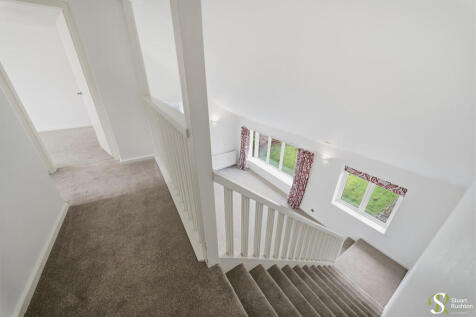 4 Mainwaring, Ove...