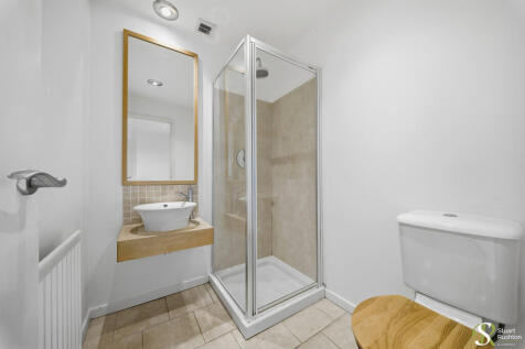 4 Mainwaring, Ove...