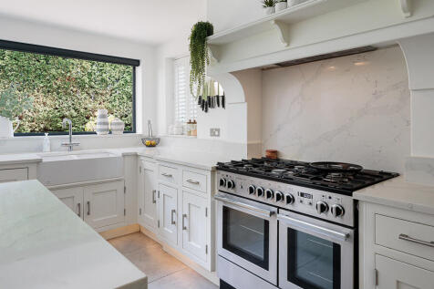 29_bramley_road_1...
