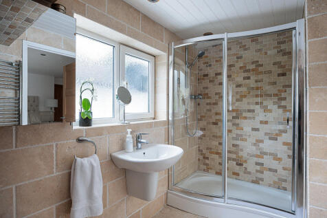 29_bramley_road_3...