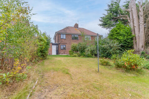 11 Manor Crescent...