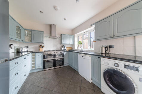 2 Wheatsheaf Lane...