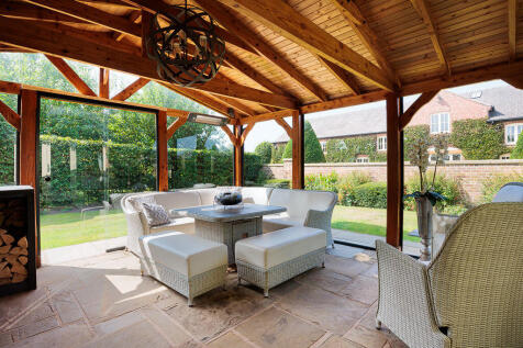 bexton_hall_hamle...