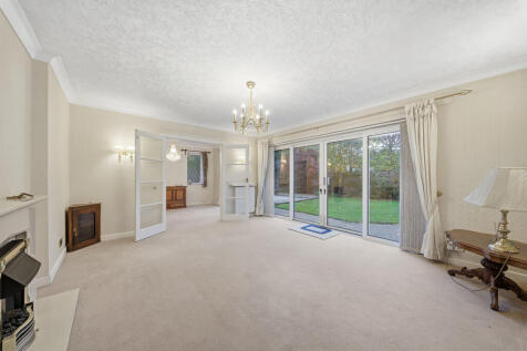 2 Carrwood Knutsf...