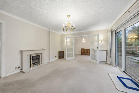 2 Carrwood Knutsf...