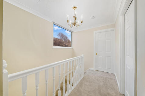 2 Carrwood Knutsf...