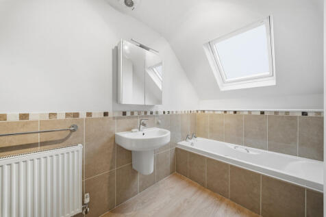 2 Carrwood Knutsf...