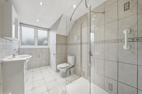 2 Carrwood Knutsf...