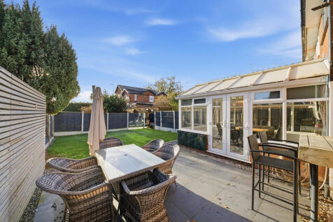 1 Mardon Close Kn...