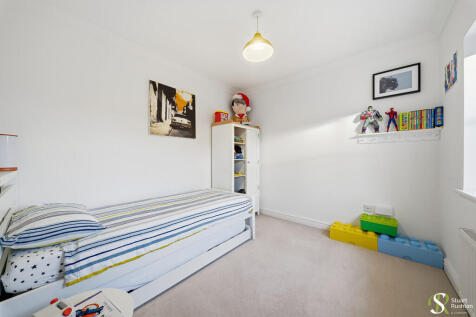 9 The Courtyard-5...