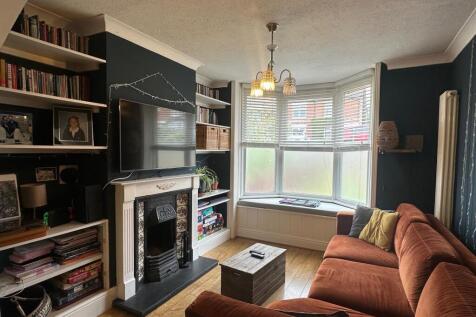 Living Room.jpg