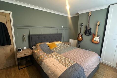 Bed 1 Cont.jpg