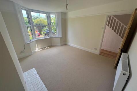 Living Room 1.jpg