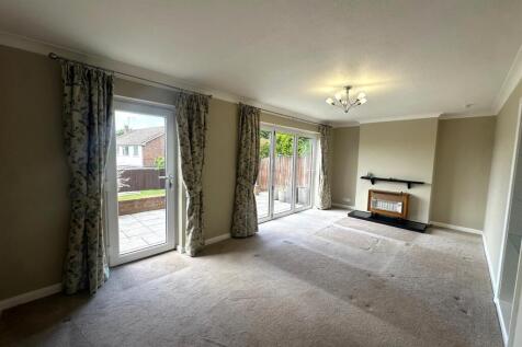 Living Room Cont.jpg