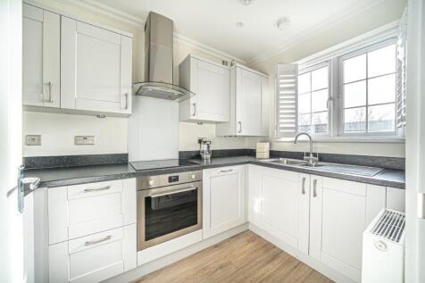 Kitchen Cont.jpg