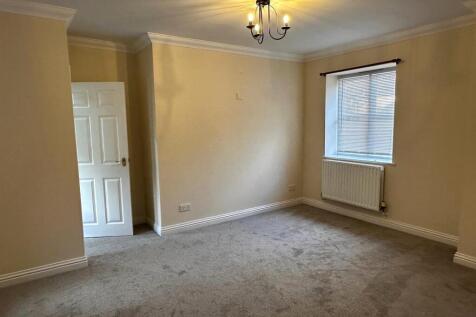Living Room Cont.jpg