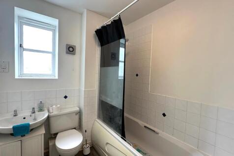 Bathroom.jpg