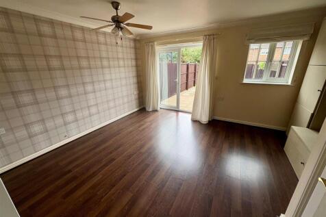 Living Room.jpg