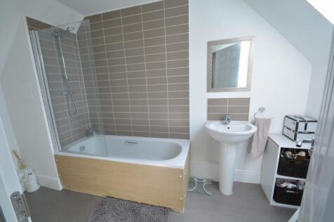 8171e Bath (1858x1239)_med.jpg