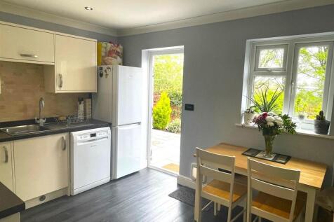 kitchen 1.jpg