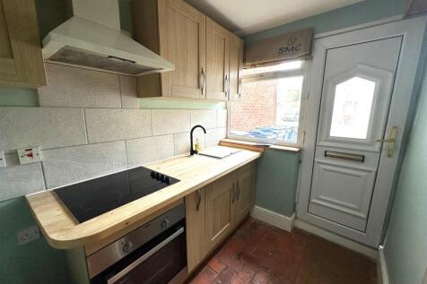 Kitchen 1.jpg