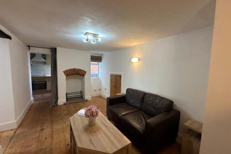 Living room 1.jpg