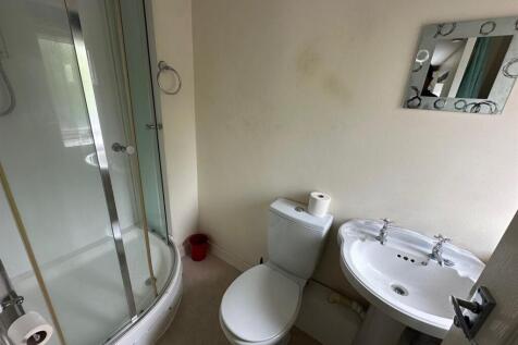 Shower room.jpg