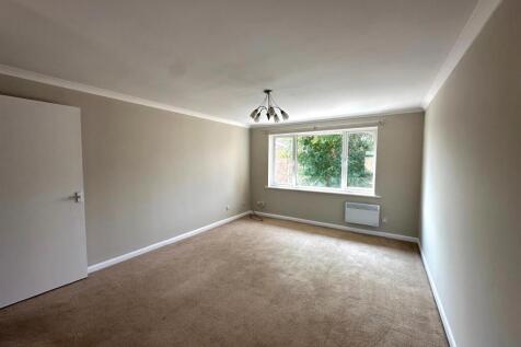 Living Room.jpg
