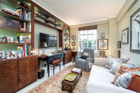 Bedroom / Study